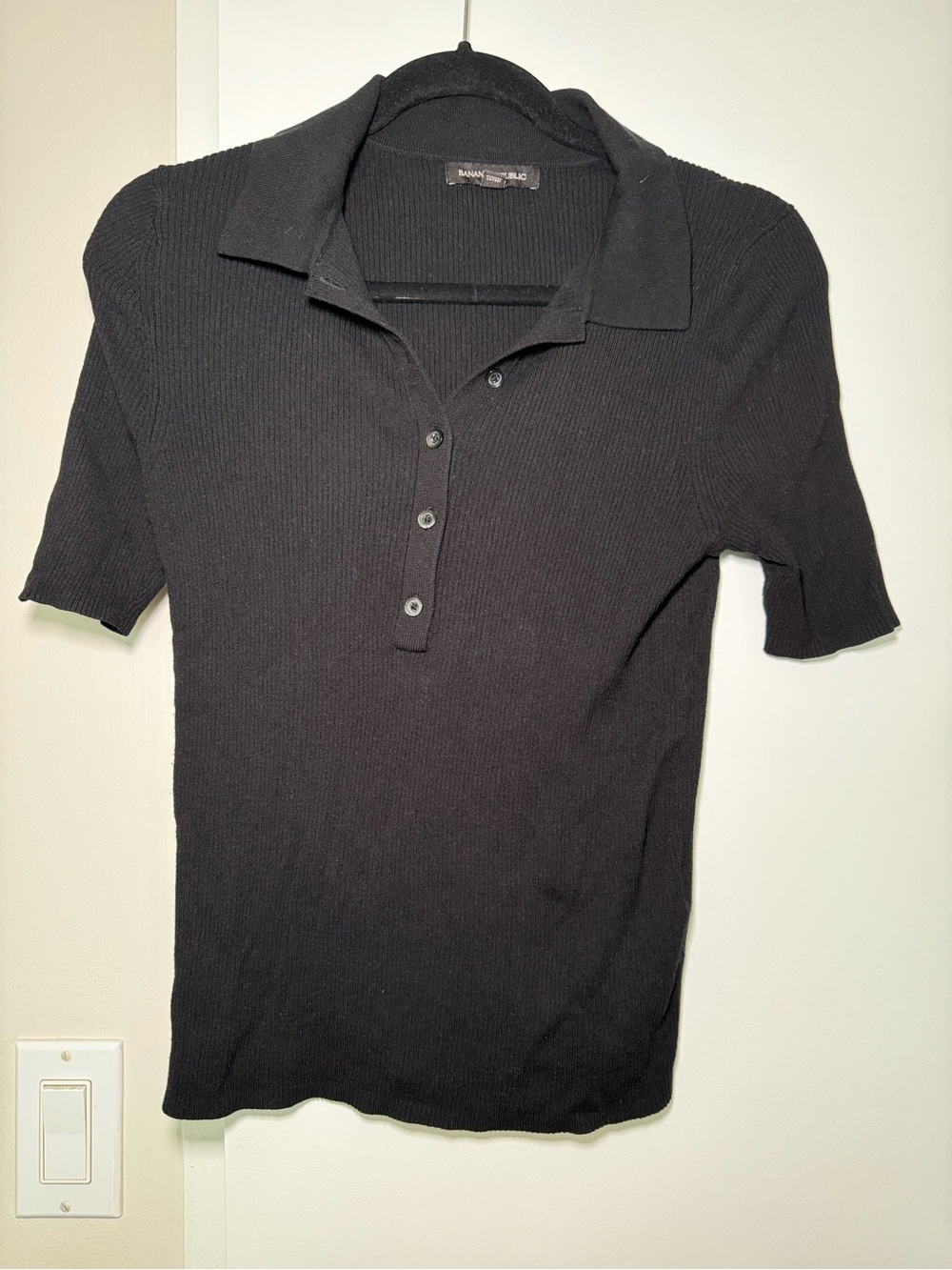 Banana Republic Black V-Neck Ribbed Polo Sweater